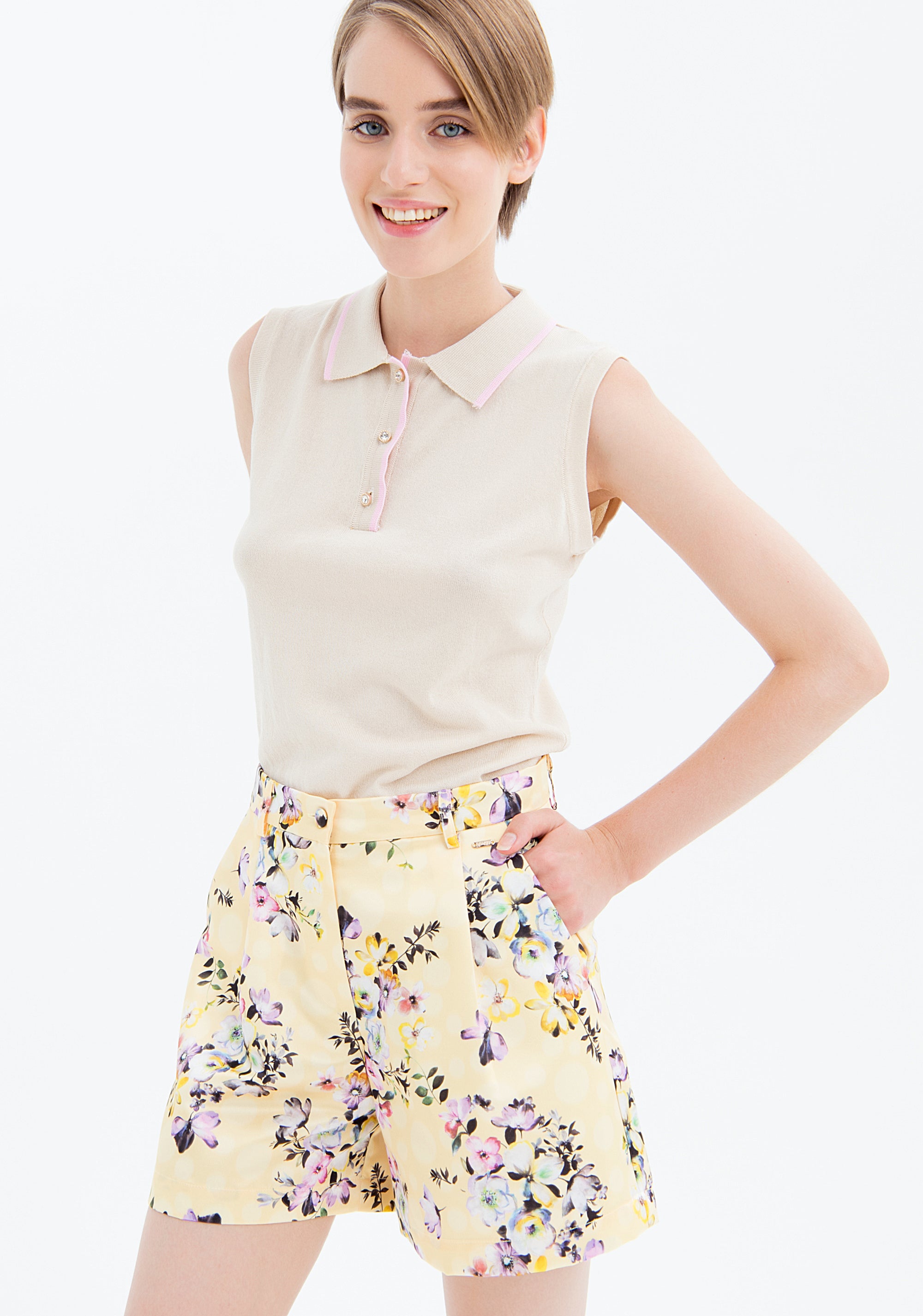 Short pant regular fit with flowery pattern Fracomina FS23SV6009W547N4-Q79-1